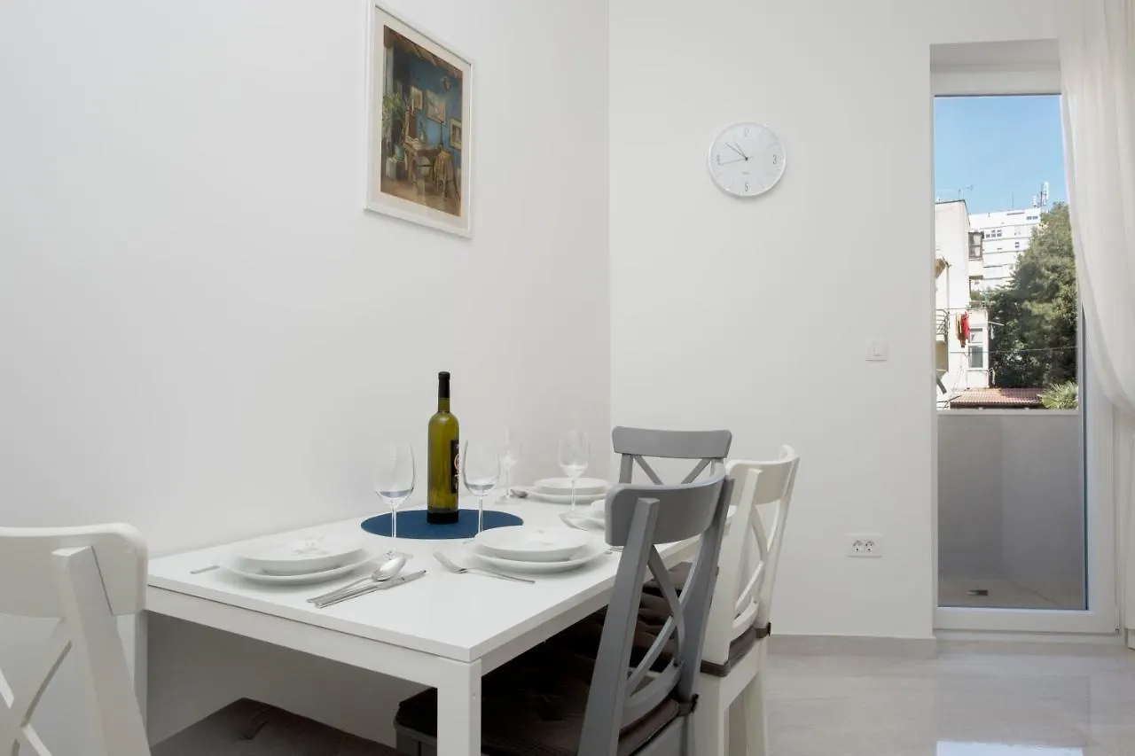 ספליט L&S Superior Apartment With Balcony And Parking - Excellent Location Within Walking Distance Of Diocletian'S Palace And Bacvice Beach 0*,  קרואטיה